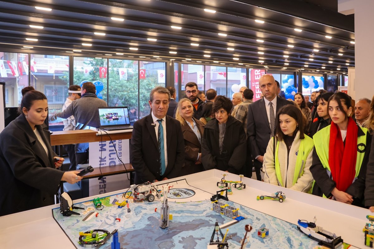 BAŞKAN YETİŞKİN'DEN GENÇLERE DİJİTAL FIRSAT ŞANSI.