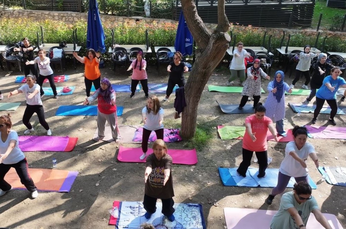 EFELER’DE YOGA AKŞAMI..