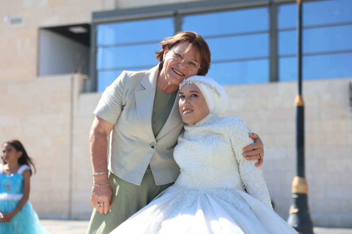 BAŞKAN HATİCE GENÇAY HAYALE DESTEK  OLDU..