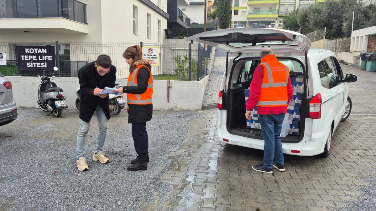 KUŞDADASI BELEDİYESİ'NİN SÜT DESTEĞİ ARTARAK BÜYÜYOR.