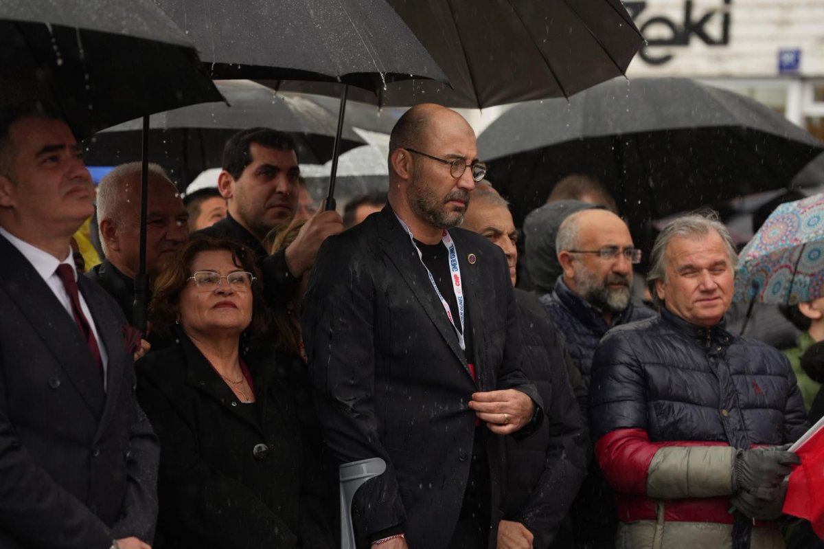 AMELİYAT BAŞKAN ZENCİRCİ'Yİ DURDURAMADI. PERŞEMBE AMELİYAT,CUMA BELEDİYE, PAZAR MİTİNG