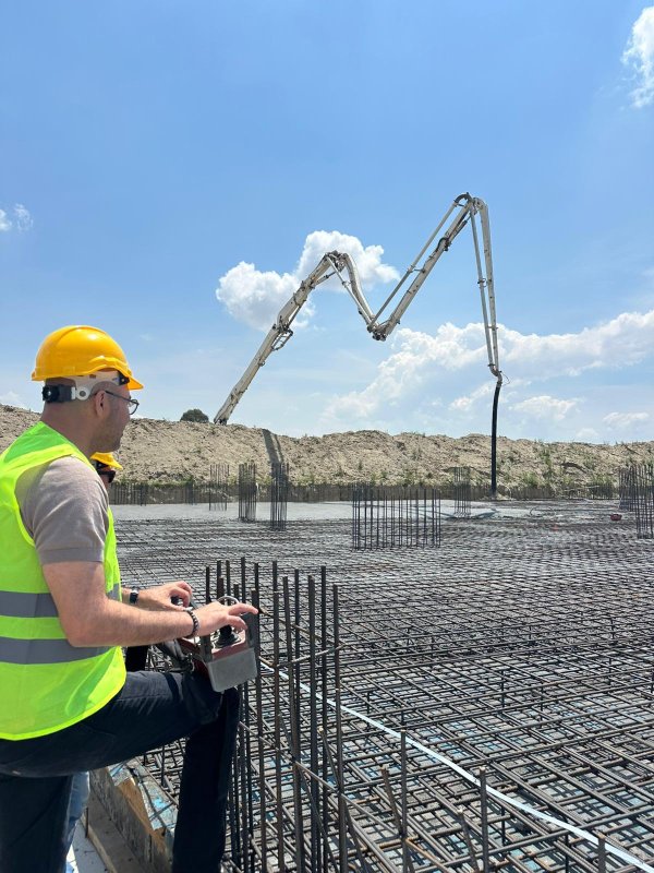 BAŞKAN ZENCİRCİ HAYALİ GERÇEKLEŞTİRDİ. AGROPORT GERMENCİK’TE İLK KAZMA VURULDU...