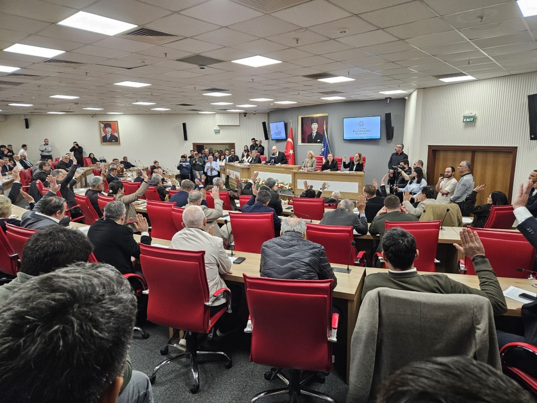 CHP GRUBU ÇERÇİOĞLU'NUN AYDIN HALKINI BORÇLANDIRMASINA İZİN VERMEDİ 