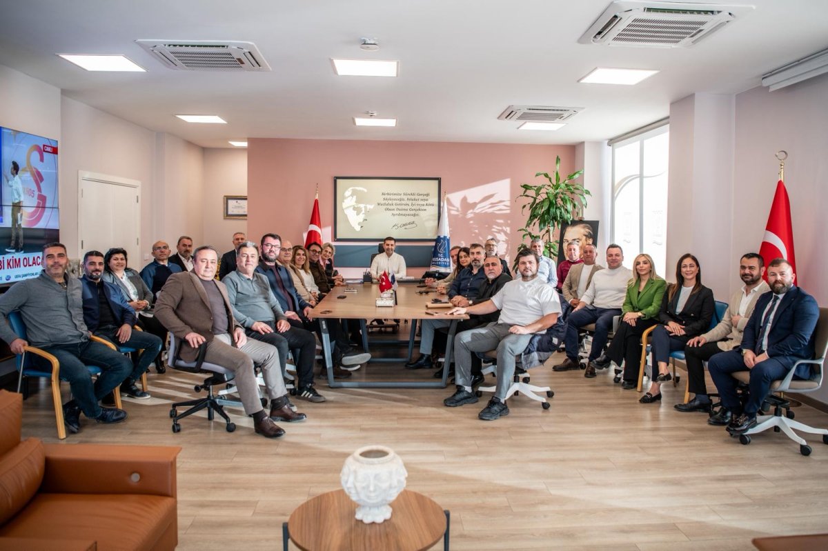 BAŞKAN ÖMER GÜNEL, MECLİS ÜYELERİYLE HİZMET VE YATIRIMLARI DEĞERLENDİRDİ