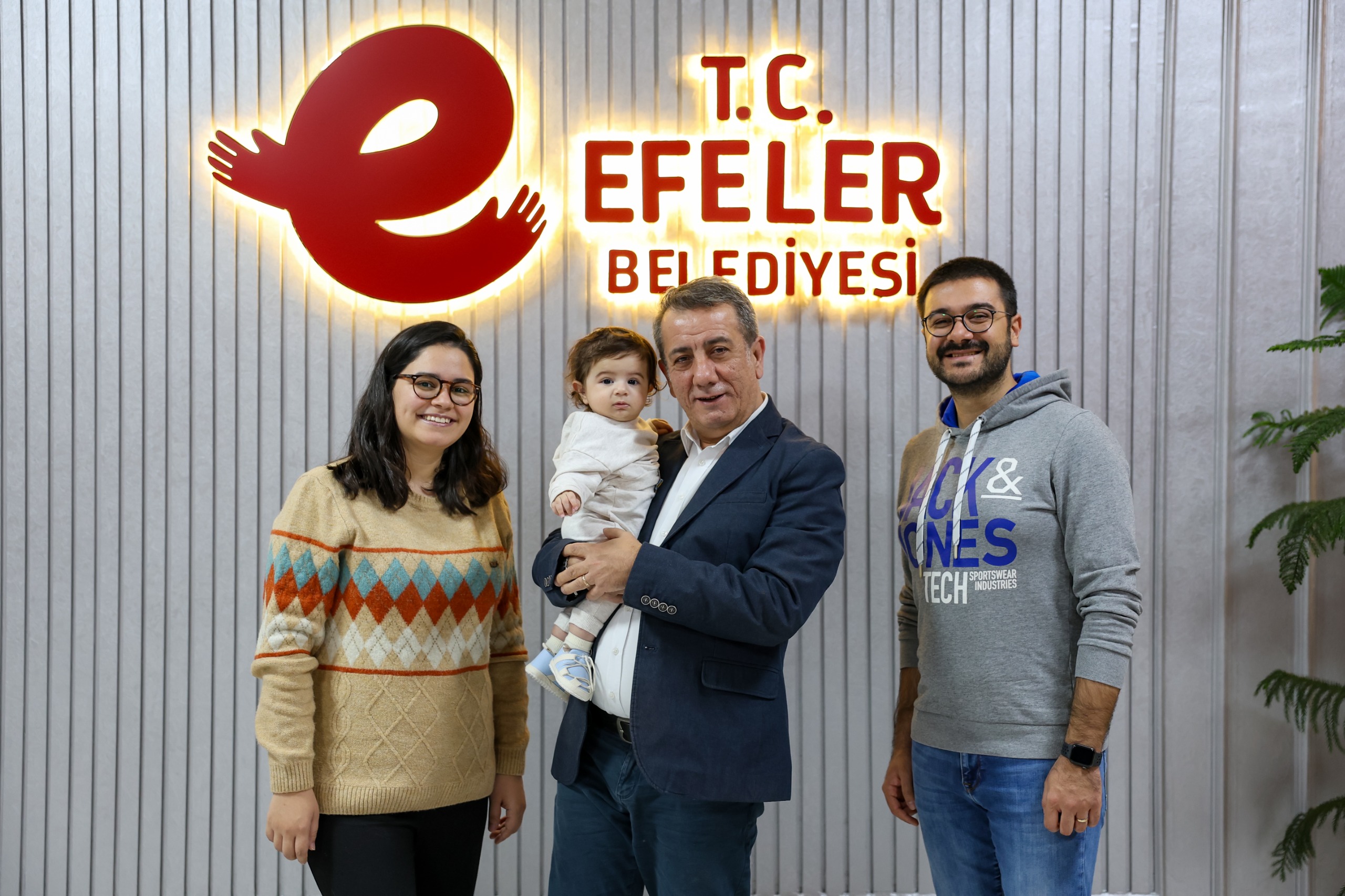 Efeler’de dayanışma zafere ulaştı…