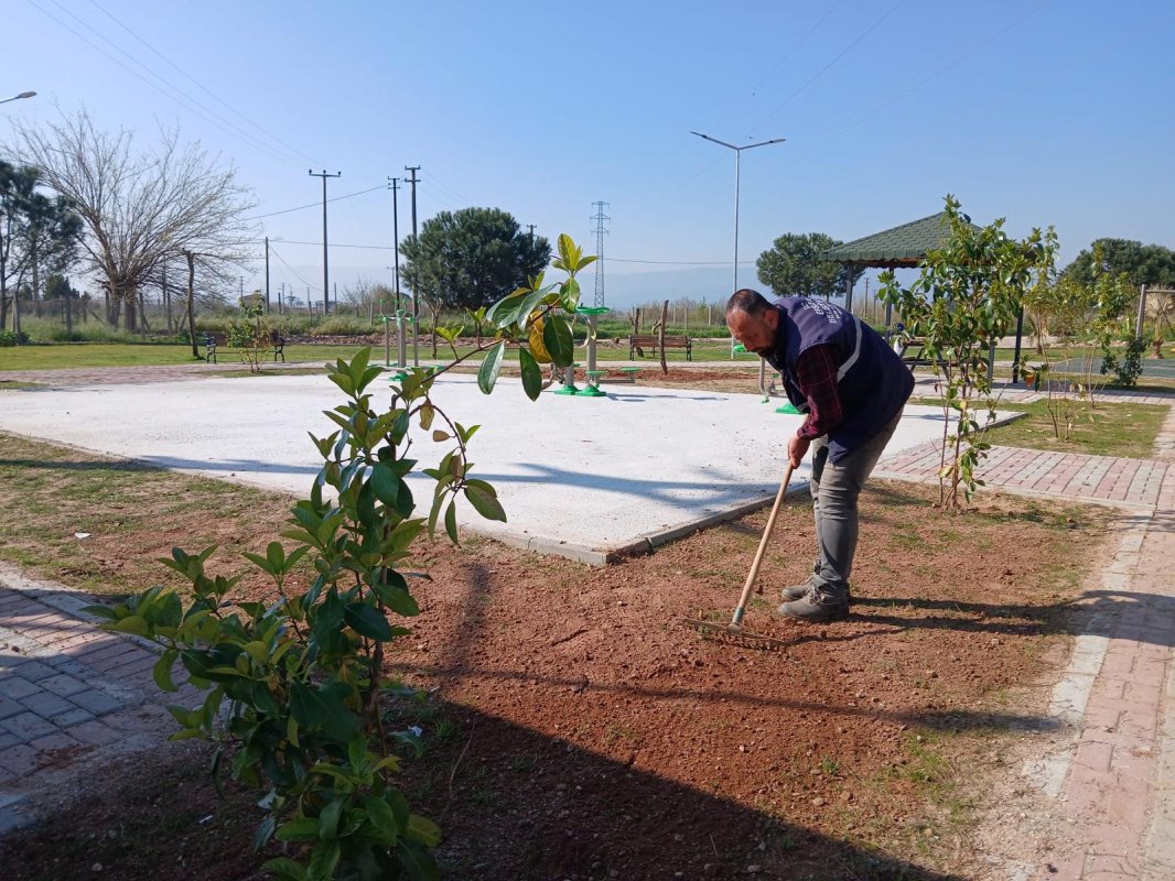IŞIKLI PARKI’NDA ÇEVRE DÜZENLEMESİ BAŞLADI