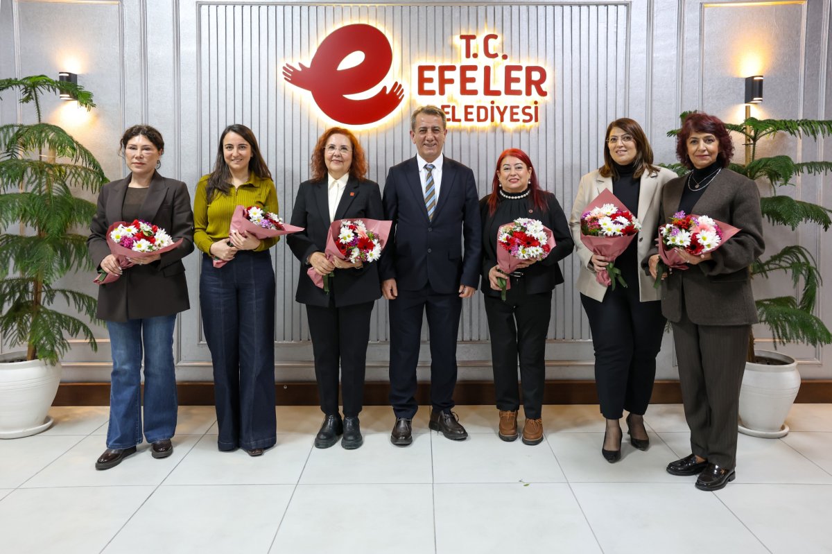 BAŞKAN YETİŞKİN’DEN KADIN MECLİS ÜYELERİNE ANLAMLI DAVRANIŞ