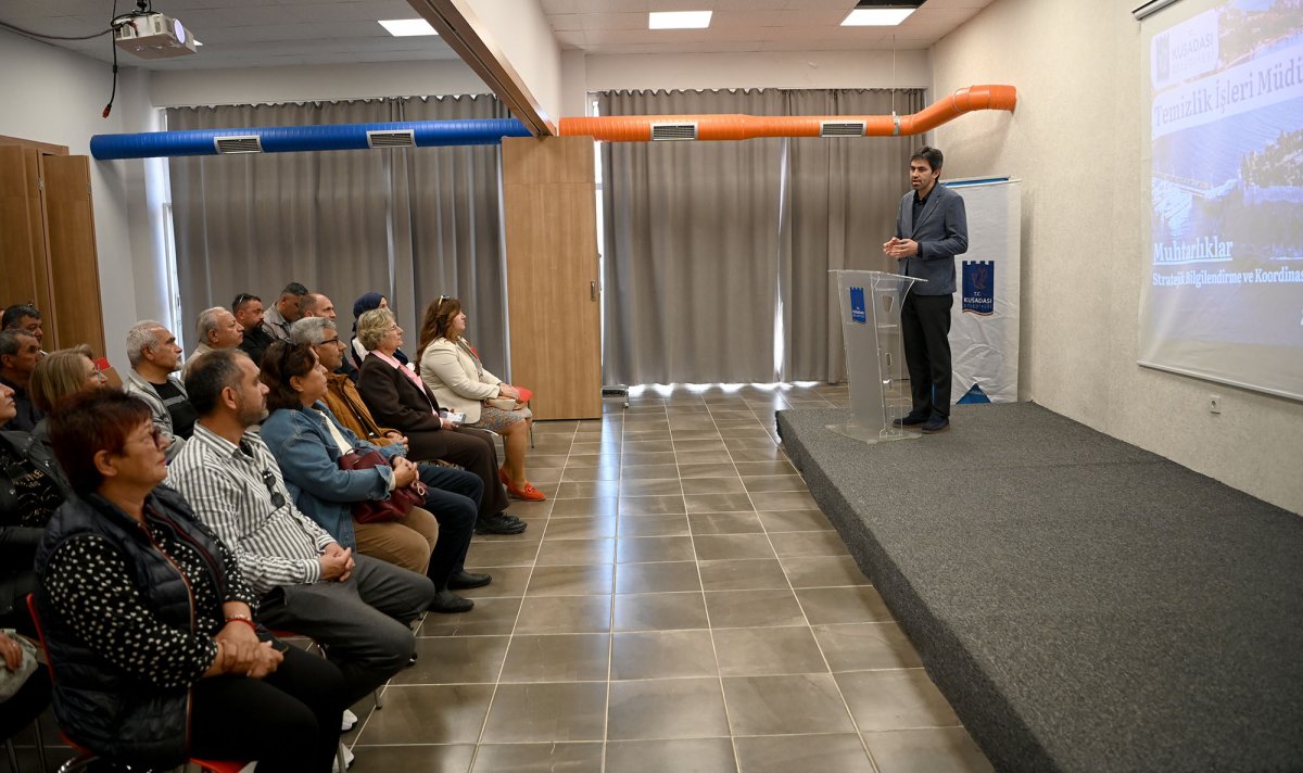 DAHA TEMİZ BİR KUŞADASI İÇİN MUHTARLARLA STRATEJİK İŞ BİRLİĞİ TOPLANTISI YAPILDI