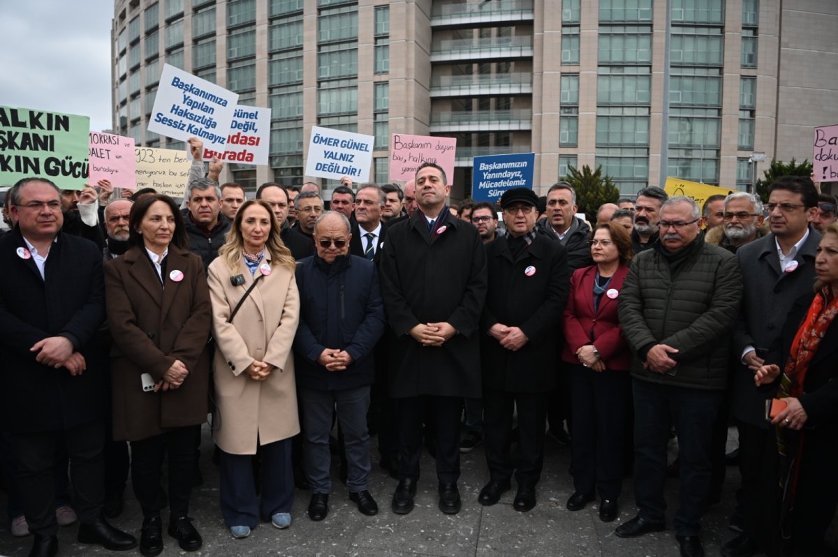 ÇAĞLAYAN ADLİYESİ ÖNÜNDE CHP GRUP BAŞKANVEKİLİ BAŞARIR’DAN SERT TEPKİ