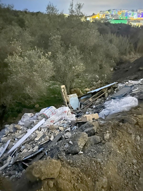 KUŞADASI BELEDİYESİ'NDEN KAÇAK MOLOZ OPERASYONU.