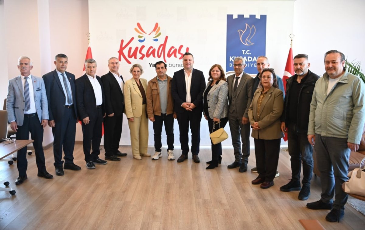 KUŞADASI’NDA MUHTARLAR GÜNÜ KUTLANDI..