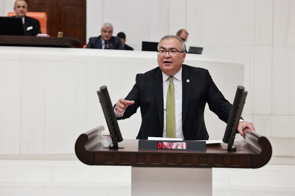 CHP'Lİ VEKİL BÜLBÜL : 'BAŞKANIMIZ ÖMER GÜNEL, AÇIK BİR SİYASİ KUMPASLA TUTUKLANMIŞTIR'