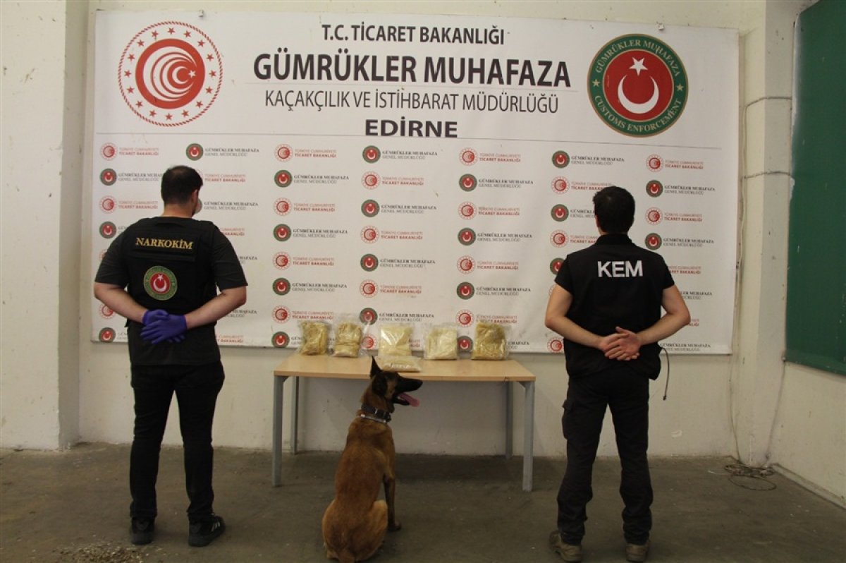 ZEHİR TACİRLERİNE GÜMRÜKLERDE GEÇİT VERİLMEDİ..