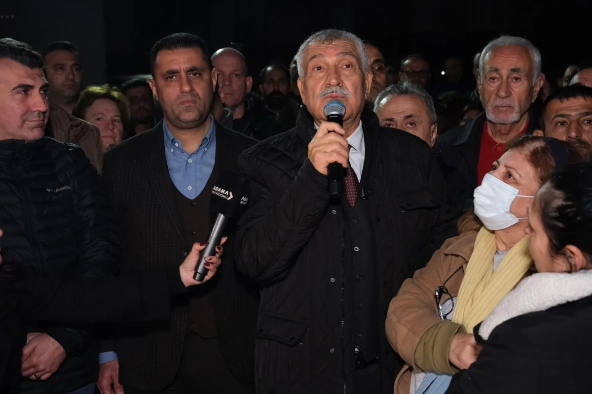 Tahliye Edilen Başkan Karalar Adana’da Coşkuyla Karşılandı