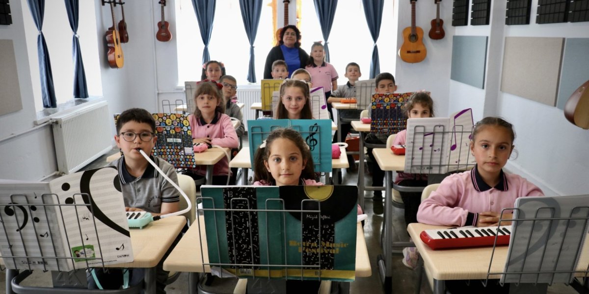MİLLİ MÜCADELENİN TAŞ MEKTEP'İ EĞİTİM YUVASI OLDU..